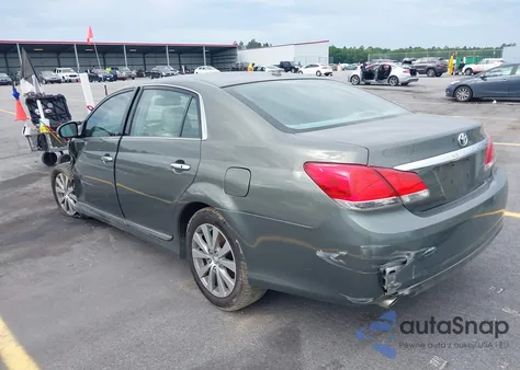 2012 Toyota Avalon Limited z USA, uszkodzony, nr VIN 4T1BK3DB2CU449821